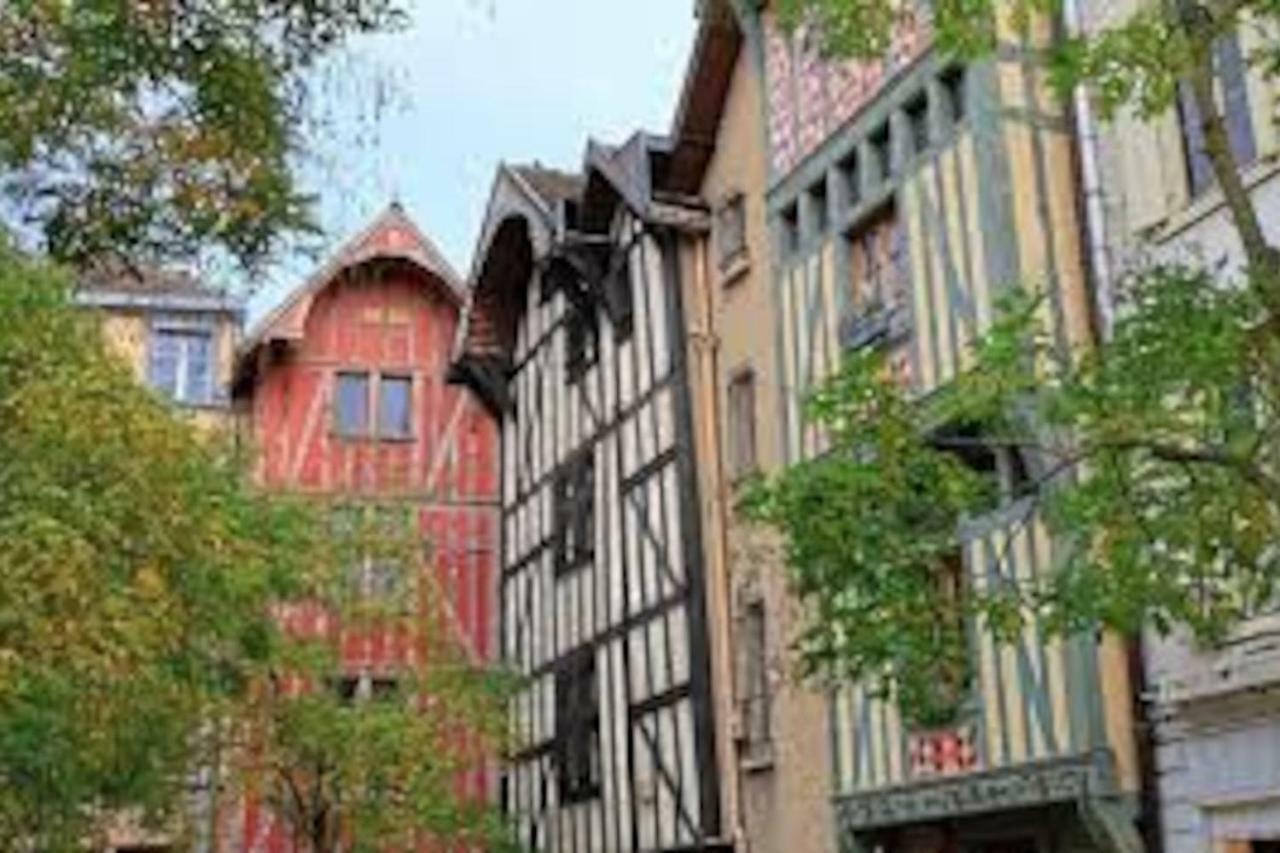 Le Jardin D'odette Holiday home *